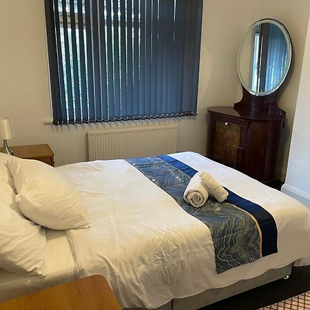 5 Bed 5Mins From Wembley Stadium London Exteriör bild