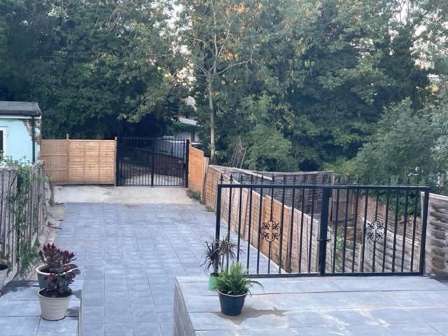 5 Bed 5Mins From Wembley Stadium London Exteriör bild